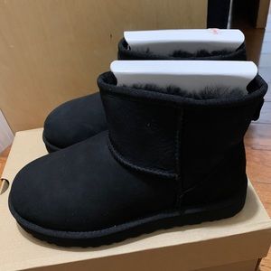 Women's CLASSIC MINI II BOOT